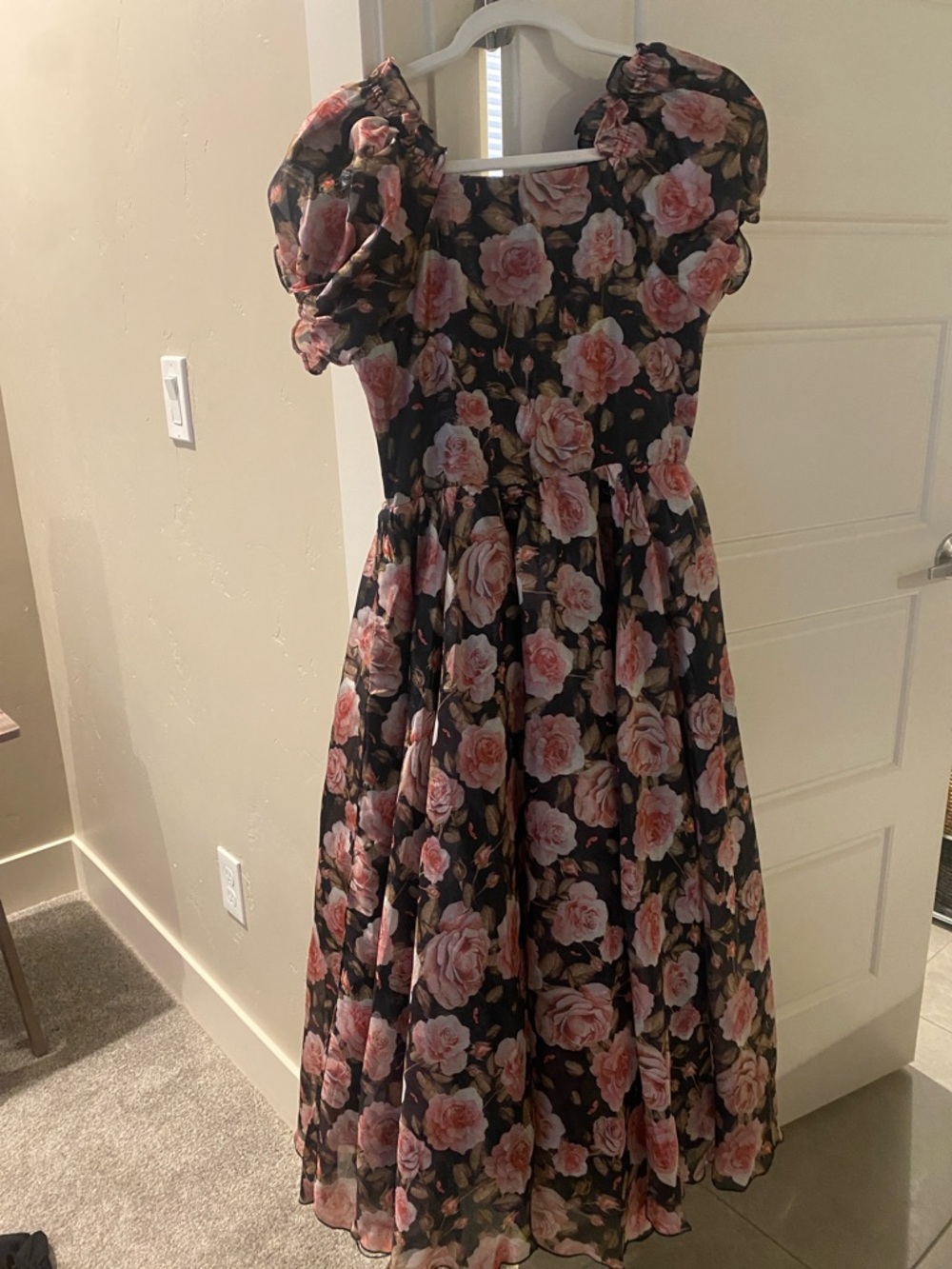Ivy City Co Black Floral Puff-Sleeve Midi Dress with Pink Roses
